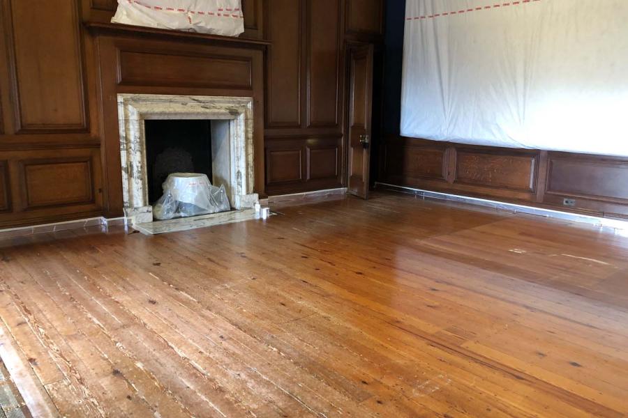 HC Queens Bed Chamber 1